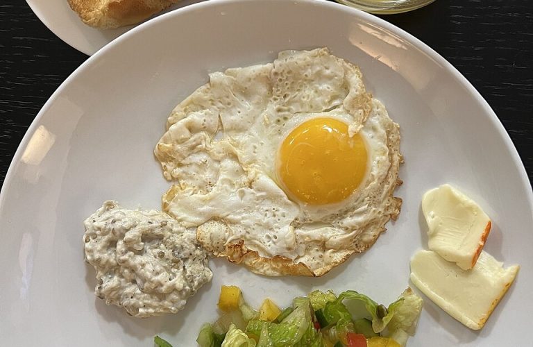 Közlenmiş patlıcan ezmesi